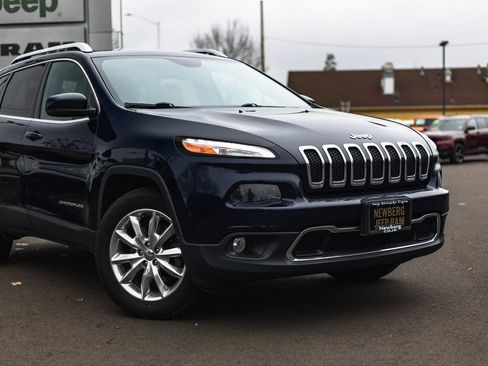 Used 2015 Jeep Cherokee Limited image 3