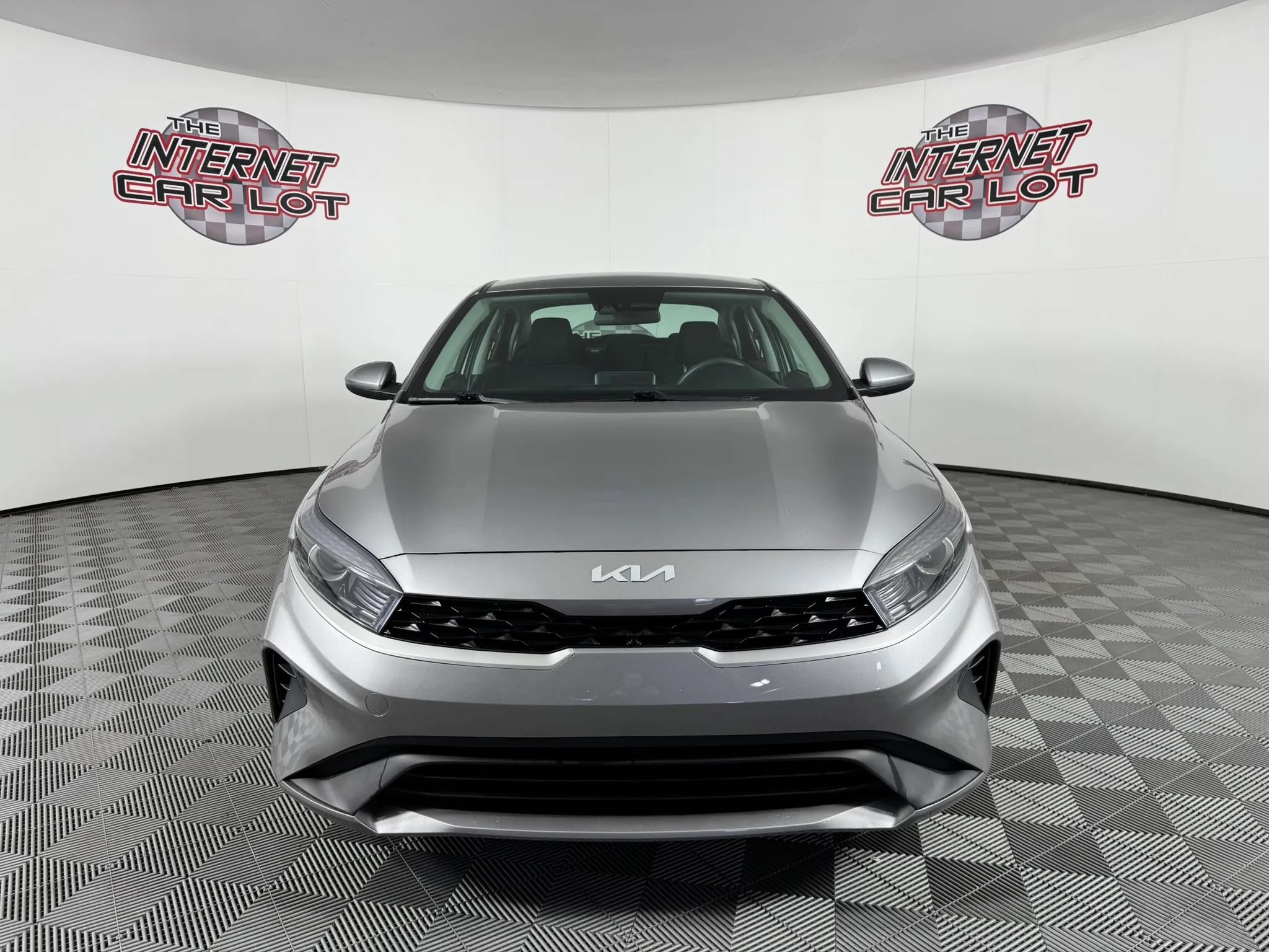 Used 2023 Kia Forte LXS FWD image 2