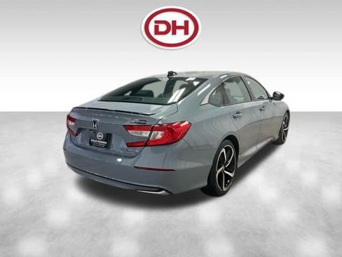 Used 2022 Honda Accord Sport image 11