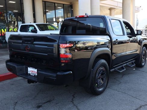 New 2026 Nissan Frontier PRO-4X w/ Pro-4x Convenience Package image 4