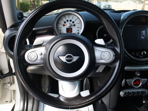 Used 2010 MINI Cooper S FWD image 11
