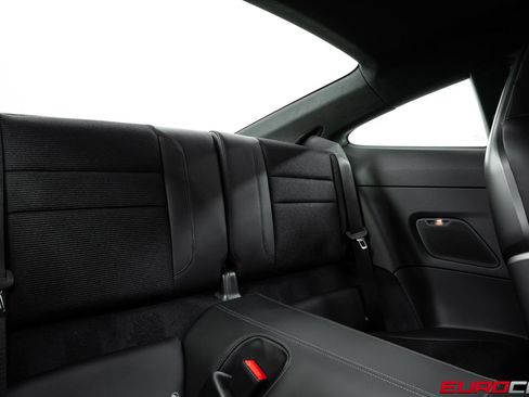 Used 2025 Porsche 911 GT3 RWD image 41