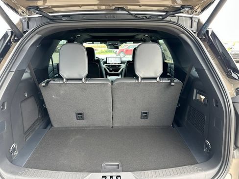 New 2026 Ford Explorer Tremor w/ Tremor Ultimate Package AWD/4WD image 28