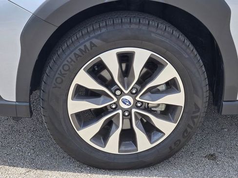 Certified 2025 Subaru Outback Touring XT AWD/4WD image 10