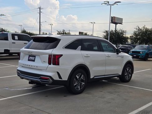 Used 2022 Kia Sorento S FWD image 5