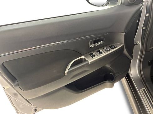 Used 2019 Mitsubishi Outlander Sport SE image 13