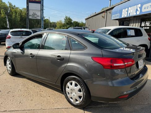 Used 2017 Ford Focus S FWD image 8