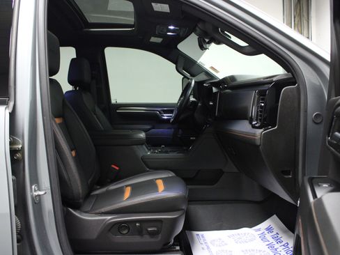 Used 2024 GMC Sierra 3500 AT4 w/ AT4 Premium Plus Package AWD/4WD image 16