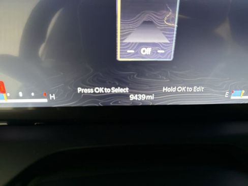 Used 2025 Jeep Grand Cherokee L Altitude RWD image 12