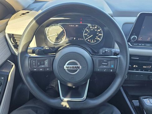 Certified 2021 Nissan Rogue SV image 17