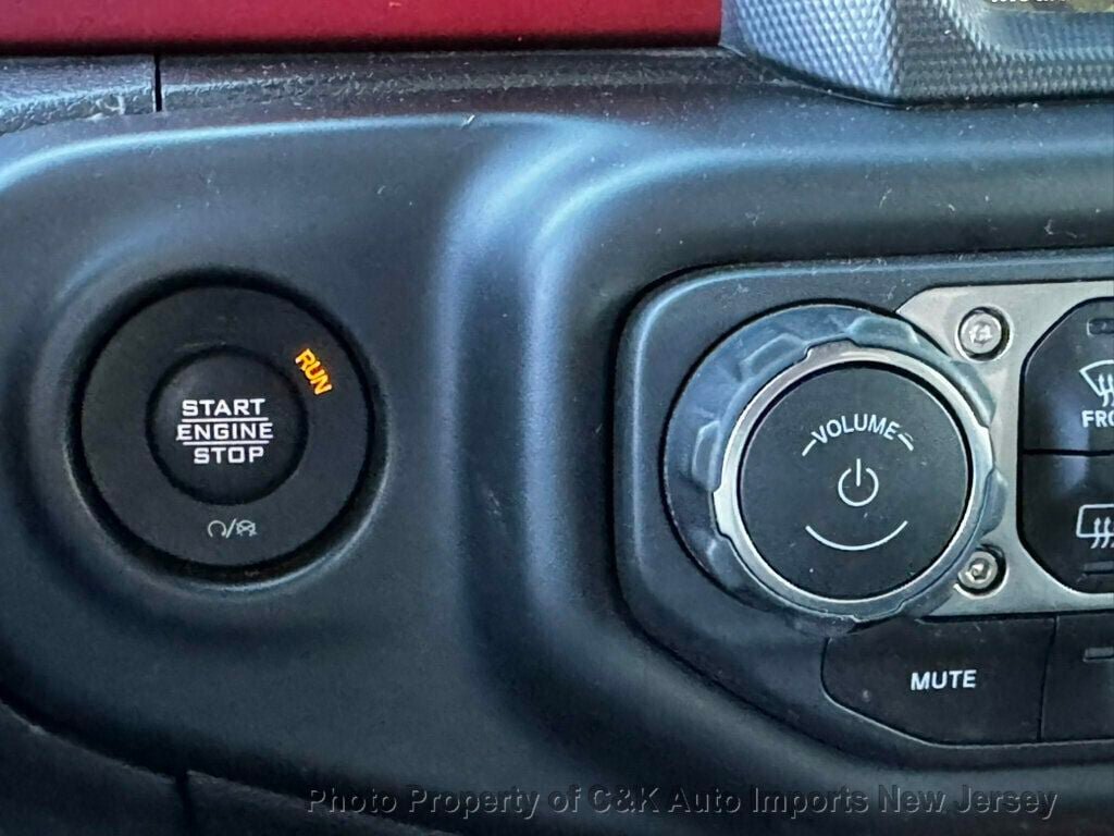 Used 2020 Jeep Wrangler Unlimited Rubicon AWD/4WD image 35