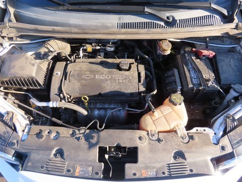 Used 2016 Chevrolet Sonic LT image 13