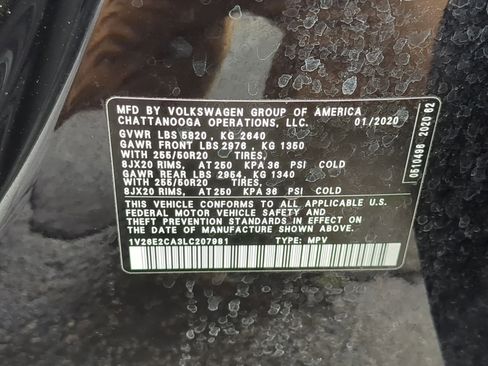 Used 2020 Volkswagen Atlas Cross Sport SE w/ Panoramic Sunroof Package image 23