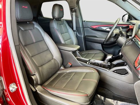 Used 2025 Chevrolet TrailBlazer RS image 26