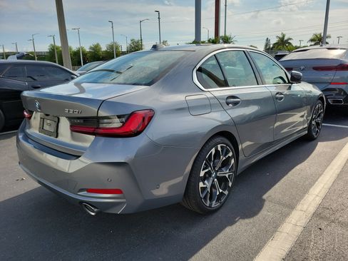 Used 2025 BMW 330i Sedan RWD image 3