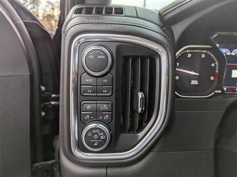 Used 2023 GMC Sierra 3500 Denali image 20