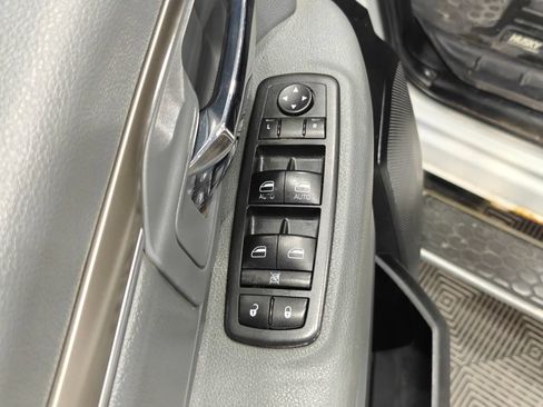 Used 2013 RAM 1500 Classic SLT w/ Remote Start & Security Group AWD/4WD image 43