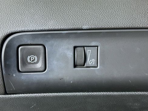 Used 2023 Buick Enclave Essence w/ LPO, Cargo Package image 17