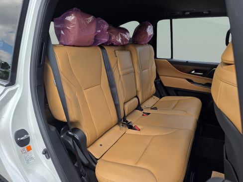 New 2026 Lexus LX 700h Luxury image 28