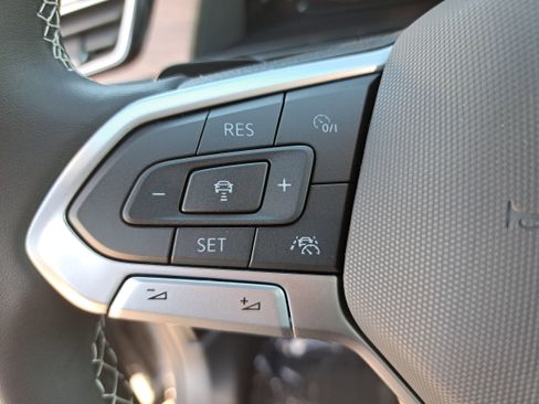 New 2026 Volkswagen Atlas SE AWD/4WD image 18