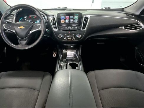 Used 2016 Chevrolet Malibu LT FWD image 9