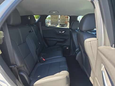 Used 2020 Chevrolet Blazer LT AWD/4WD image 28