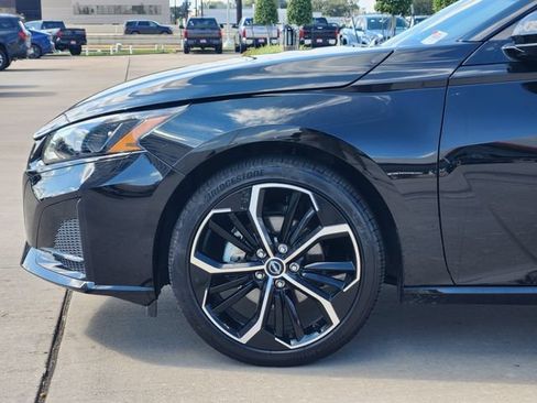 Used 2026 Nissan Altima 2.5 SR FWD image 8