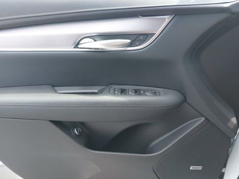 Used 2025 Cadillac XT5 Luxury w/ LPO, Floor Liner Package AWD/4WD image 27