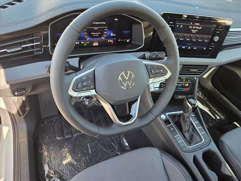 New 2026 Volkswagen Jetta SE image 3