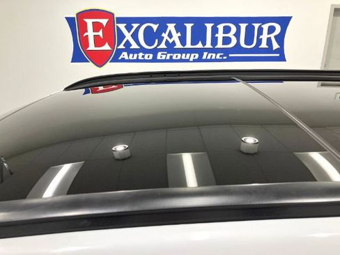 Used 2013 Hyundai Santa Fe Limited w/ Technology Pkg image 9