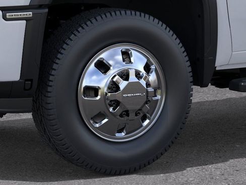 New 2026 GMC Sierra 3500 Denali w/ Technology Package AWD/4WD image 9