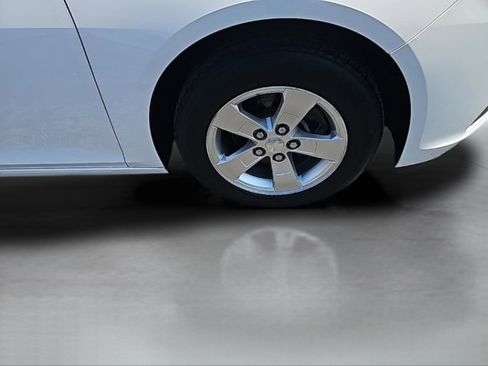 Used 2015 Chevrolet Malibu LS image 12