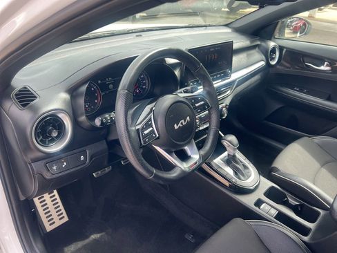 Used 2022 Kia Forte GT-Line w/ GT-Line Technology Package FWD image 6