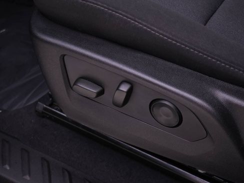 Used 2024 Chevrolet Colorado Trail Boss w/ Technology Package image 14