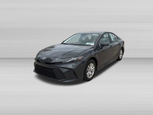 Used 2026 Toyota Camry LE FWD image 12