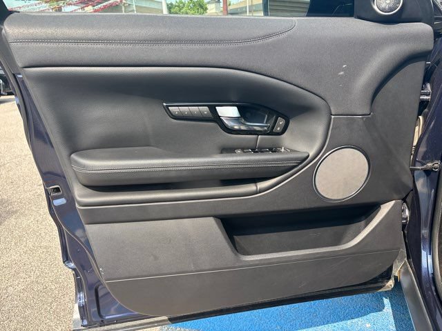 Used 2018 Land Rover Range Rover Evoque SE AWD/4WD image 17