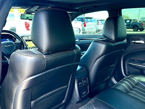 Used 2022 Chrysler 300 S RWD image 18