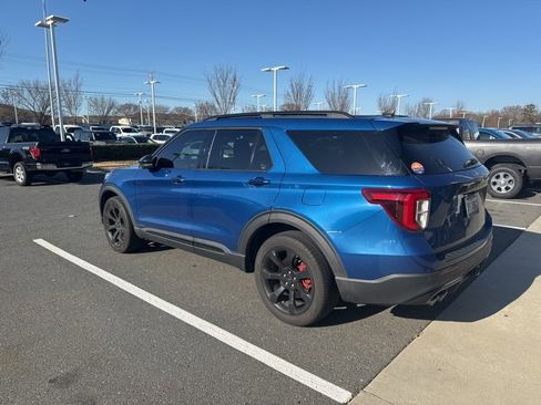 Used 2022 Ford Explorer ST w/ Equipment Group 401A image 8