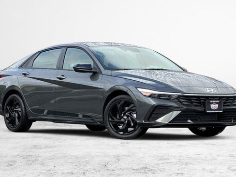 New 2026 Hyundai Elantra Sport image 2