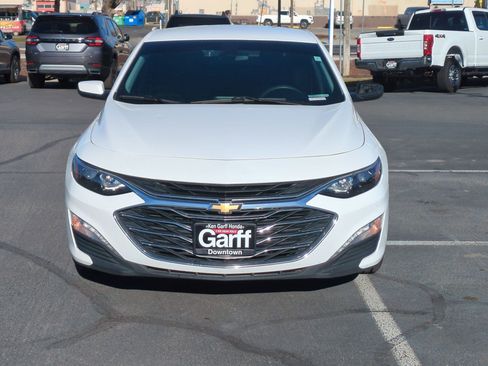 Used 2021 Chevrolet Malibu LT image 11