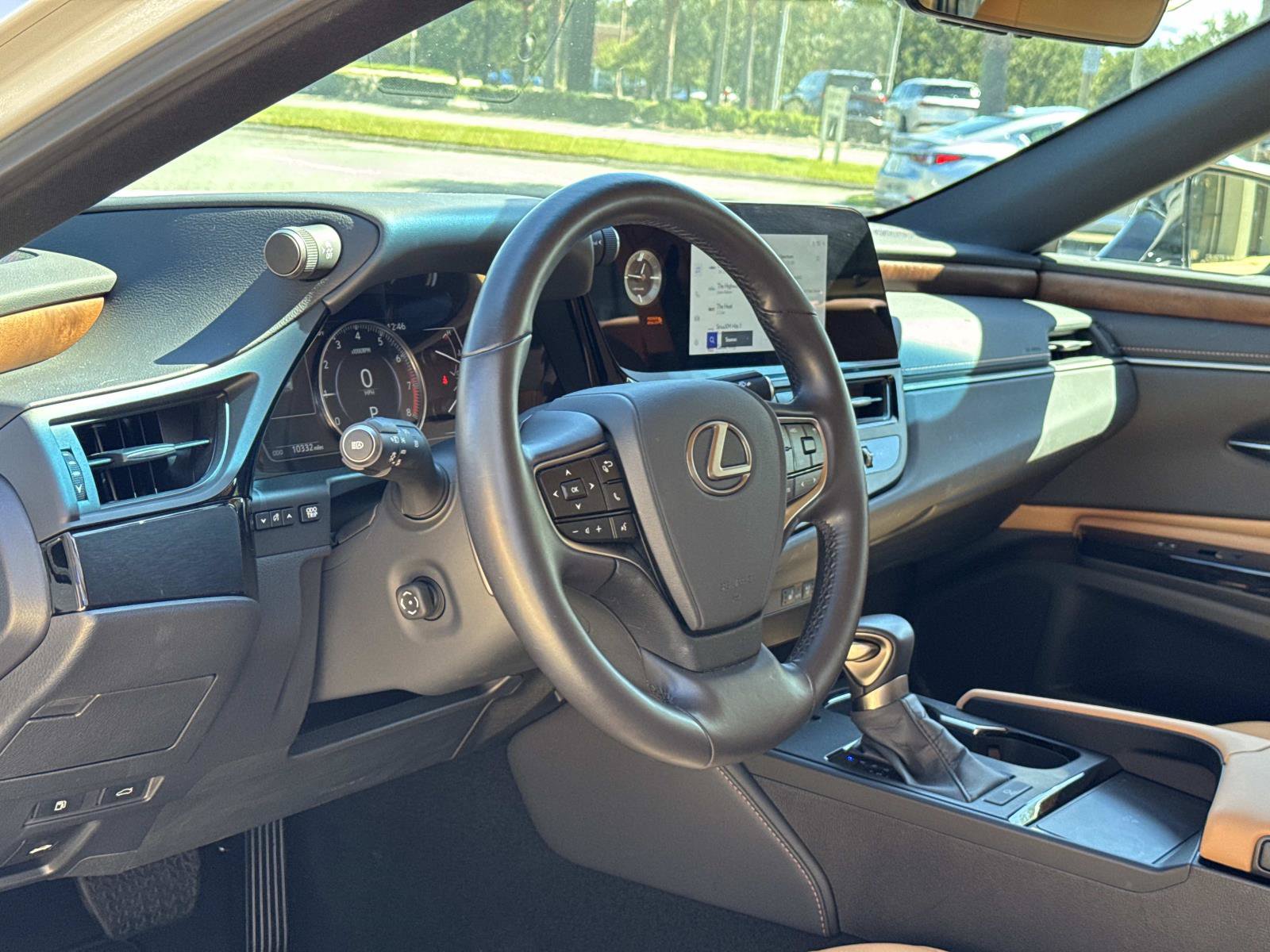 Certified 2025 Lexus ES 350 w/ Premium Package FWD image 16