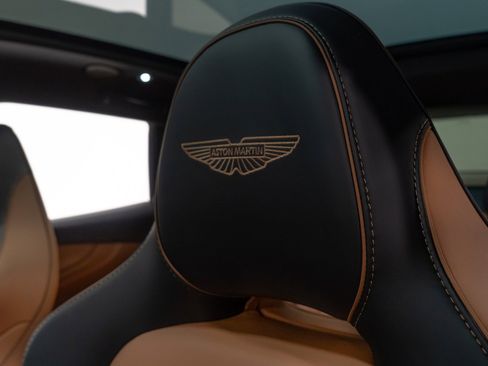 Used 2025 Aston Martin DBX 707 image 45