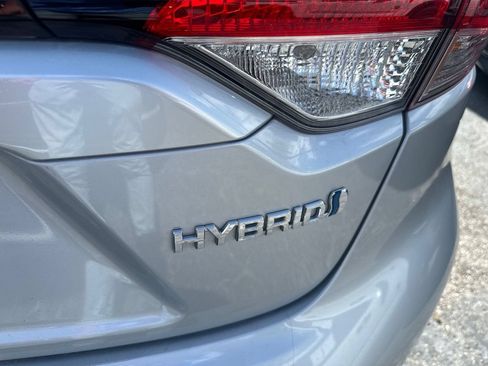 Used 2022 Toyota Corolla LE FWD image 13
