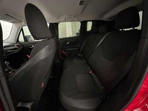 Used 2017 Jeep Renegade Trailhawk image 19