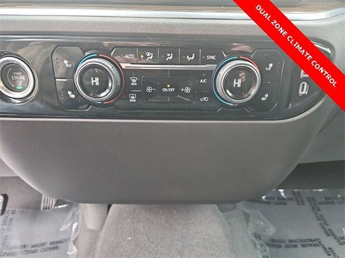 Used 2023 Chevrolet Silverado 1500 LT image 18