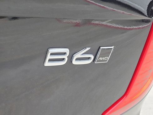 Used 2023 Volvo XC90 B6 Plus image 12