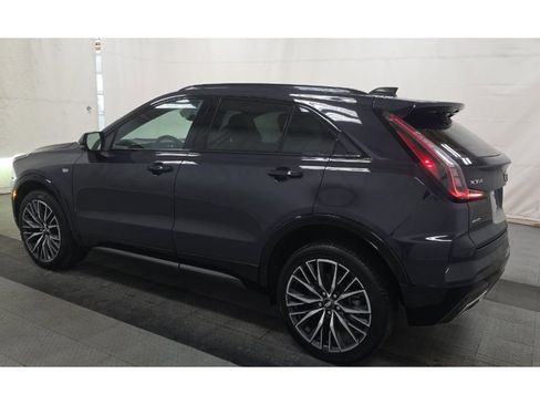 Used 2024 Cadillac XT4 Sport image 5