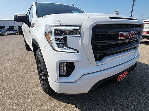 Used 2022 GMC Sierra 1500 Elevation image 12