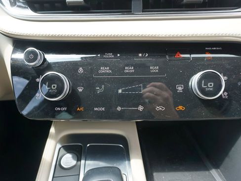 Used 2023 INFINITI QX60 Luxe w/ Cargo Package image 12