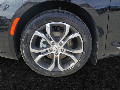 New 2026 Chrysler Pacifica Pinnacle FWD image 15